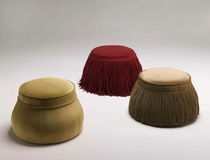 Traditional pouf / fabric / round / upholstered