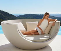 Contemporary daybed / polyethylene / outdoor...