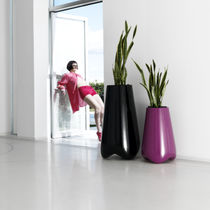 Polyethylene garden pot / by Karim Rashid