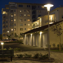 Urban lamp post / contemporary / aluminum...
