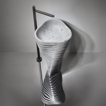 Free-standing washbasin / Carrara marble...