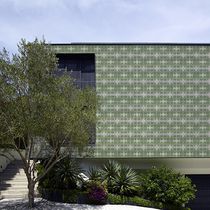 Contemporary wallpaper / patterned