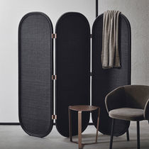 Contemporary screen / plastic / rattan /...