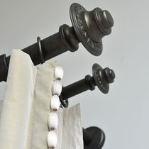 Metal curtain rod