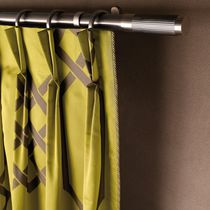 Metal curtain rod