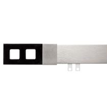 Metal curtain rod / wooden