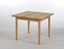 Contemporary coffee table / oak / square