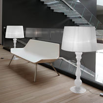 Floor-standing lamp / traditional / metal...
