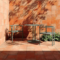 Minimalist chair / aluminum / aluminum base...