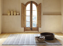 Contemporary rug / plain / striped / wool