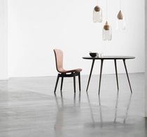 Contemporary dining chair / leather / oak...