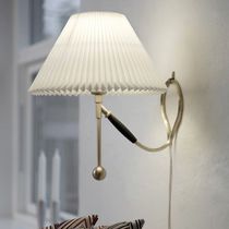 Contemporary wall light / brass / incandescent...
