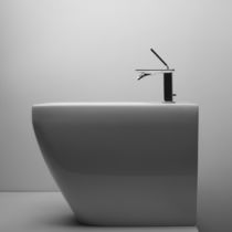 Ceramic bidet