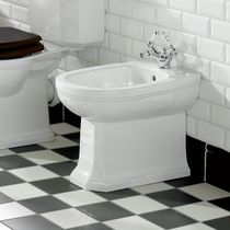 Porcelain bidet