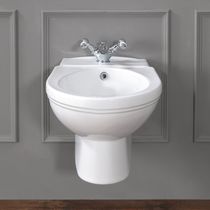 Wall-hung bidet / porcelain