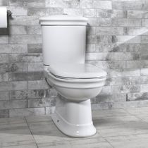 Monobloc toilet / porcelain