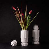 Contemporary vase / ceramic