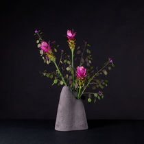 Original design vase / ceramic