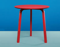 Contemporary table / wooden / round
