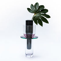Contemporary vase / blown glass