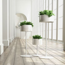 Aluminum planter / round / contemporary...