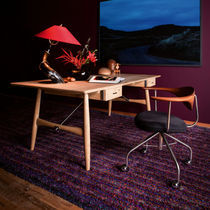 Free-standing desk / contemporary / solid...