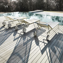 Contemporary sun lounger / mesh / cast aluminum...