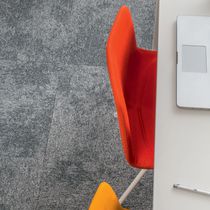 Carpet tile / loop pile / structured / polyamide