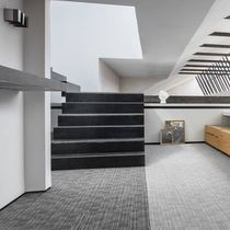 Carpet tile / loop pile / structured / polyamide