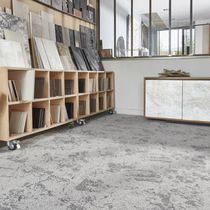 Carpet tile / loop pile / structured / polyamide