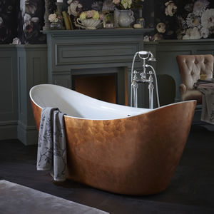 oval bathtub