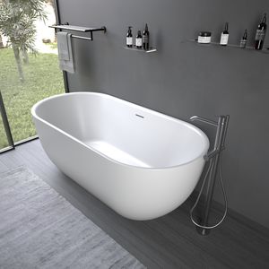 oval bathtub 1