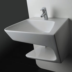 wall-mounted washbasin