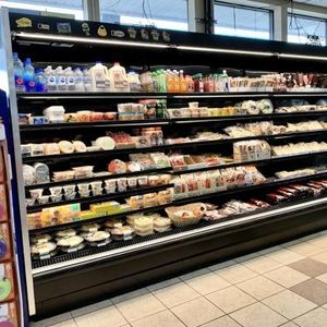counter refrigerated display case 1