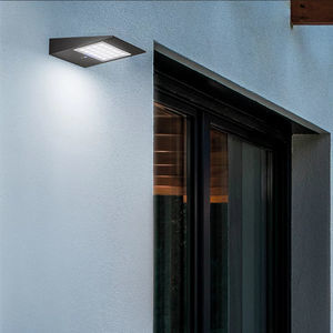 contemporary wall light