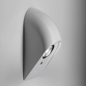 contemporary wall light 1