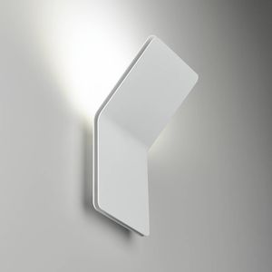 contemporary wall light 1