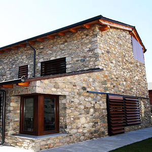 sliding shutter