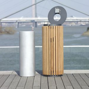 public trash can