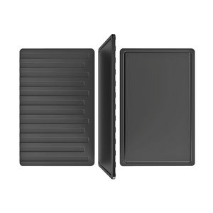 plastic cutting board