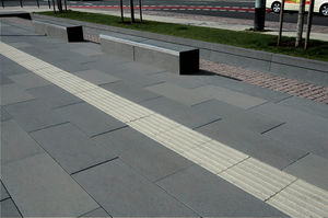 tactile guidance paving