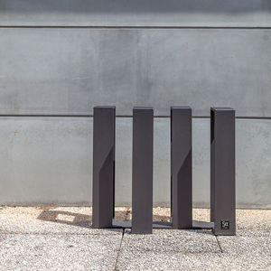iron bike rack / for public spaces
