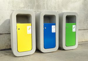 public trash can