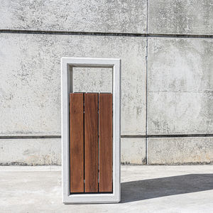 public trash can / wooden / concrete / contemporary