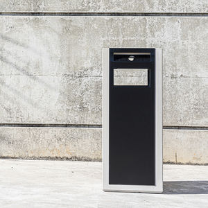 public trash can / iron / concrete / contemporary