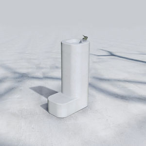 outdoor drinking fountain