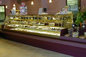 counter refrigerated display case