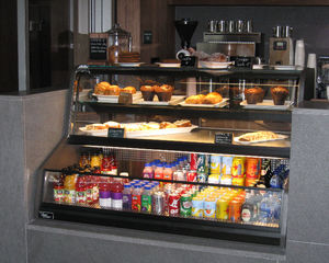 counter refrigerated display case
