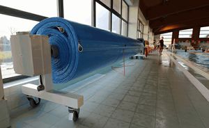 security swimming pool cover / for public pools