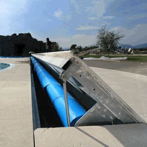 automatic swimming pool cover
